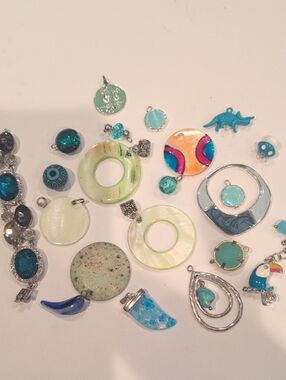 Women’s Turquoise & Mint Charm Pendant Set - Unbranded